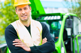 Meister im Land- und Baumaschinenmechatronikerhandwerk im Bildungszentrum des Handwerks Dresden